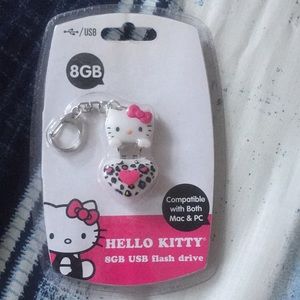 Hello Kitty 8 GB flash drive